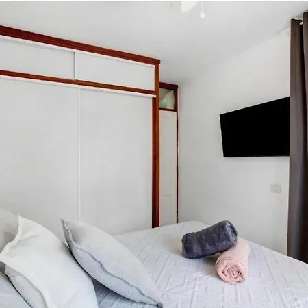 Fayser 108 Beachfront With Direct Pool Access From Terrace Appartement